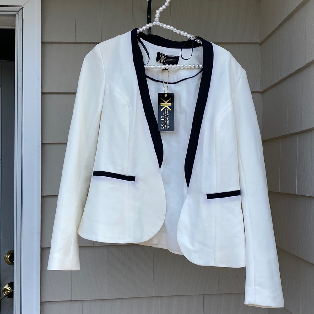 kardashian kollection white tuxedo jacket - Picture 2 of 5